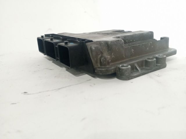 8200391966 RENAULT Unidad de control del motor (ECU)  disponible Vigo