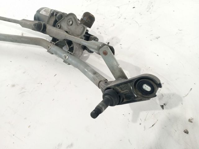 8200409692 Mercedes
