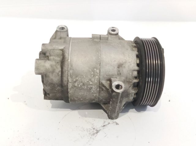 RENAULT 8200457418 Compresor de aire acondicionado  en stock Valencia