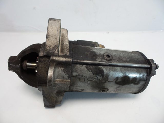 8200458765 RENAULT Motor de arranque  en stock Gandía