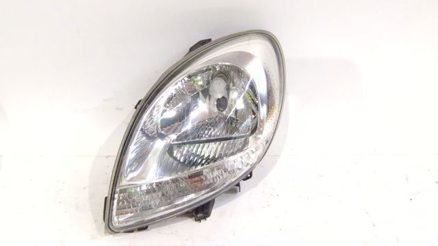 RENAULT 8200589032 Faro izquierdo  en stock Terrassa