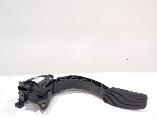 8200672369 RENAULT Pedal del acelerador comprar Madrid