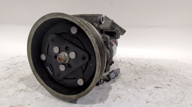 RENAULT 8200819568 Compresor de aire acondicionado comprar Barcelona