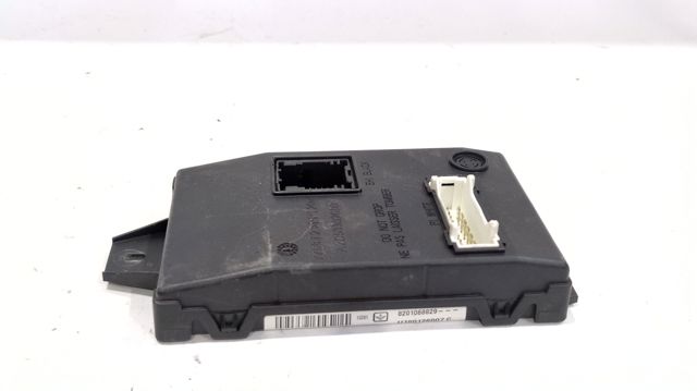 8201068829 Renault (RVI)