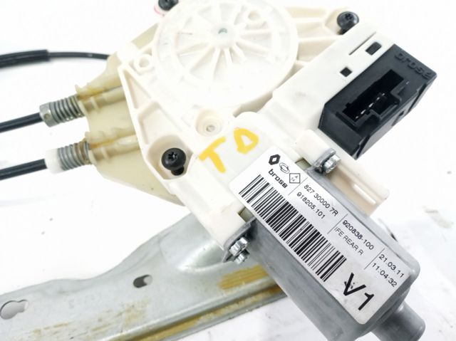 827300007R Renault (RVI)