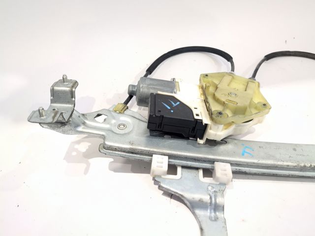 RENAULT 827310002R Motor del elevalunas de la puerta trasera izquierda comprar Barcelona