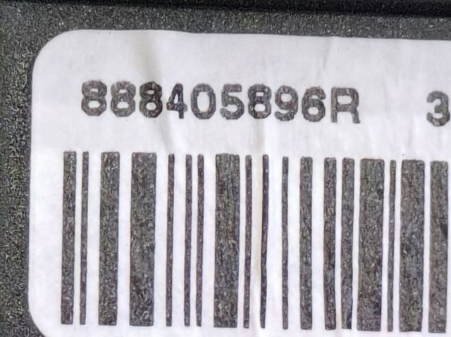 888405896R RENAULT Cinturón de seguridad trasero  en stock Gandía