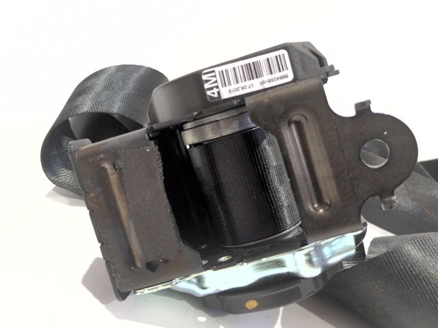 888405896R Cinturón de seguridad trasero  en stock Granada