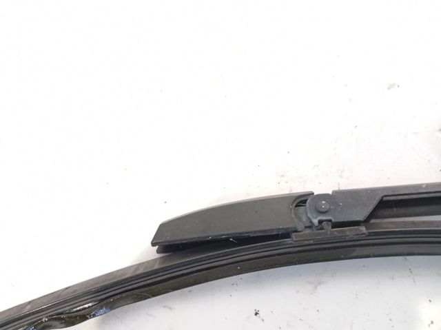 Brazo del limpiaparabrisas, delantero 8E1955408C VAG
