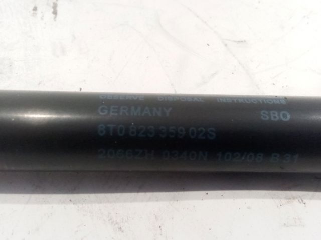 8T082335902S Amortiguador de capó  en stock Sabadell