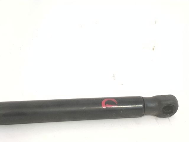 8T082335902S VAG Amortiguador de capó comprar Alcalá