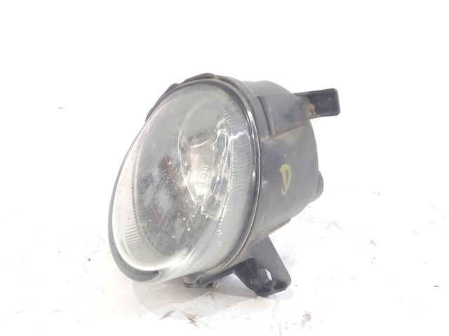 8T0941700E Faro antiniebla derecho  en stock Sabadell