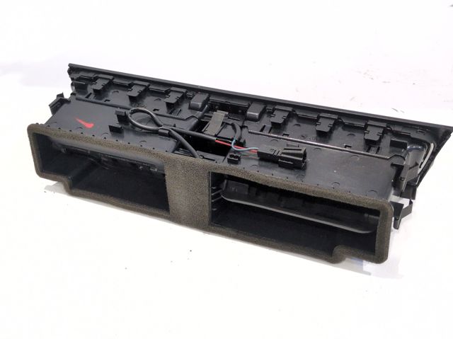 8T1820951C VAG Rejilla de ventilación de salpicadero comprar Madrid
