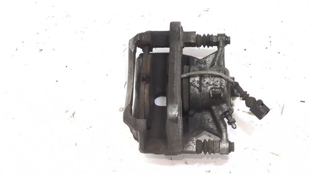 8V0615124 VAG