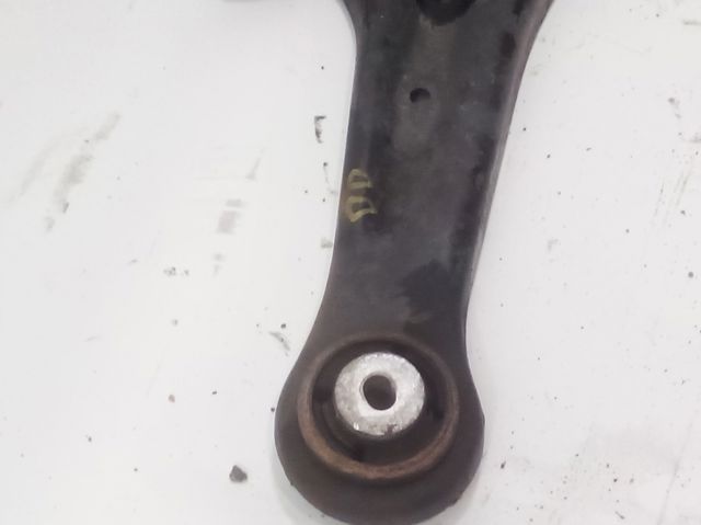 Brazo inferior derecho de la suspensión delantera 8V513042BH FORD