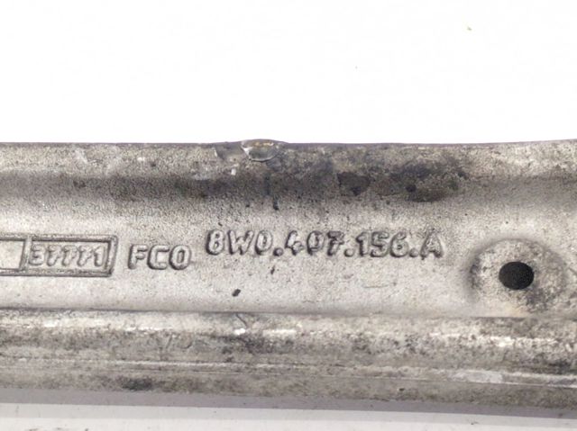Brazo inferior derecho de la suspensión delantera 8W0407156A VAG
