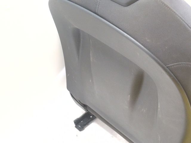 8W0881106AG VAG