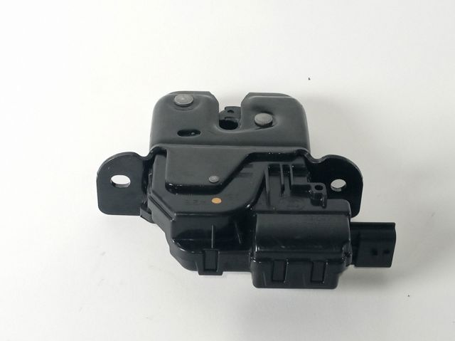 905039428R RENAULT Cerradura de tapa de maletero  disponible Alicante