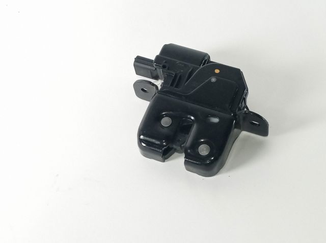 905039428R Cerradura de maletero  en stock Sabadell