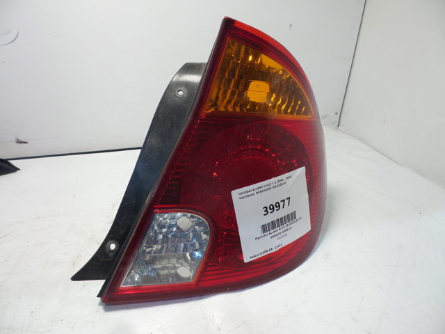 Piloto trasero derecho 9240225220 HYUNDAI