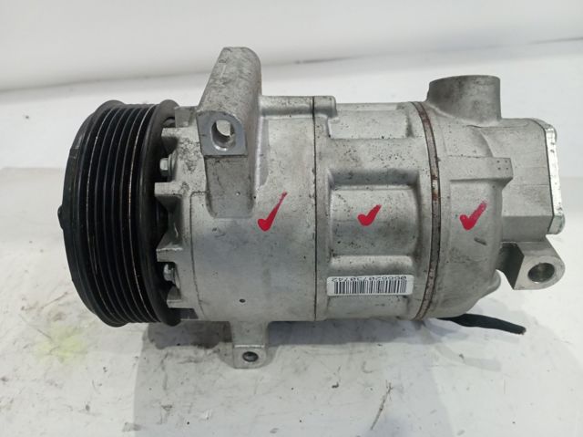 926000217R Compresor de aire acondicionado  en stock Sabadell