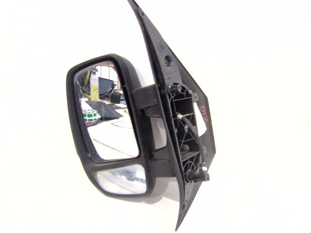 RENAULT 963020133R Espejo retrovisor derecho  disponible España