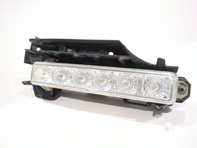 9677409380 TOYOTA Luz diurna  comprar en Lleida