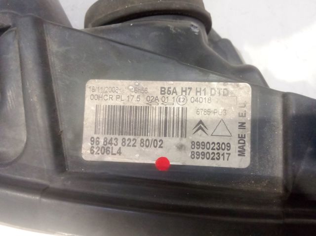 9684382280 Faro derecho  en stock Granada