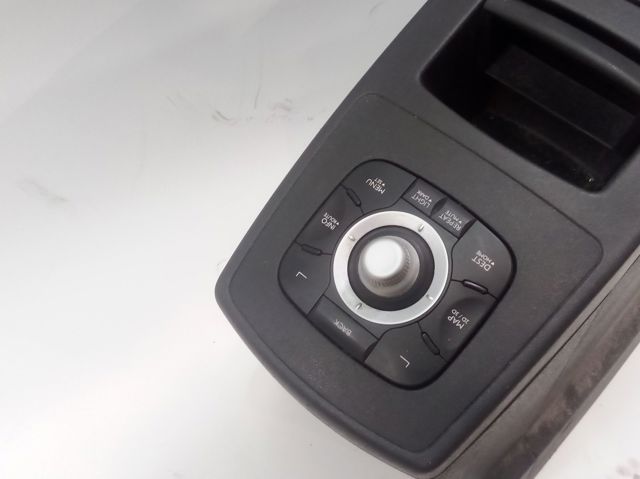 RENAULT 969102501R Consola central del panel de control  comprar en Murcia