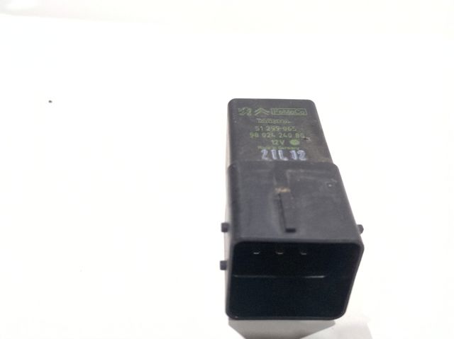Relé, sistema de precalentamiento  Ford Focus II (DA, HCP, DP)
