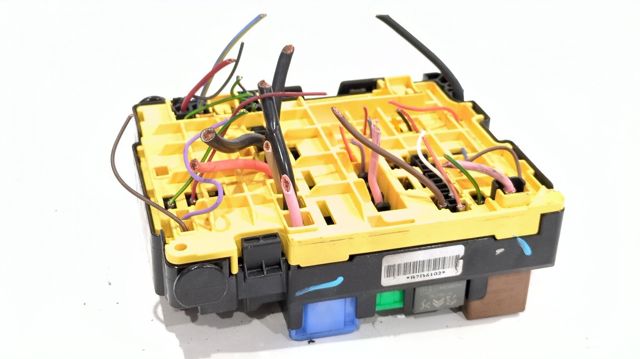PEUGEOT 9804848580 Caja de fusibles  en stock Terrassa