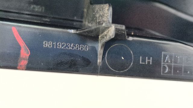 9819235880 PEUGEOT Piloto trasero izquierdo  comprar en Lleida