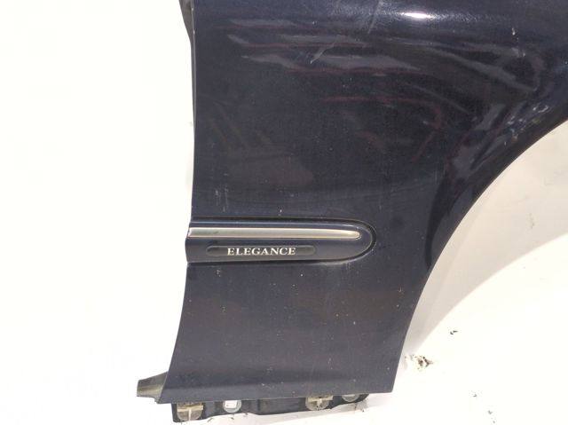 A2038800218 Aleta delantera derecha  comprar en Pontevedra