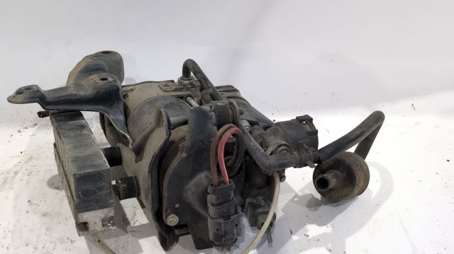 MERCEDES A2113200304 Compresor de suspensión neumática  disponible España