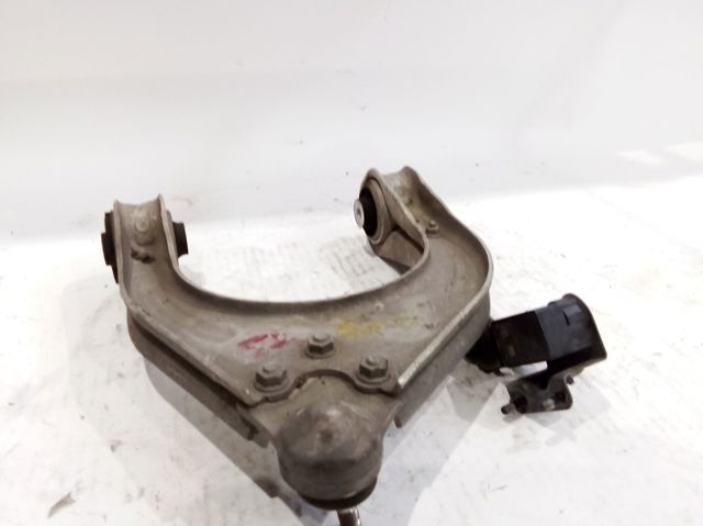 Brazo superior derecho de la suspensión delantera A2113309007 MERCEDES