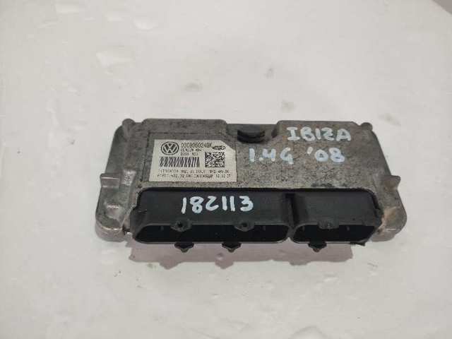 Comprar Unidad de control del motor (ECU) Volkswagen Polo IV 9N, 9A a bajo precio