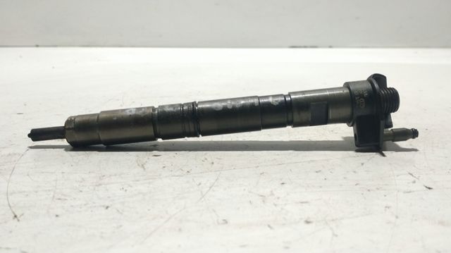 Inyector de combustible 03L130277 VAG