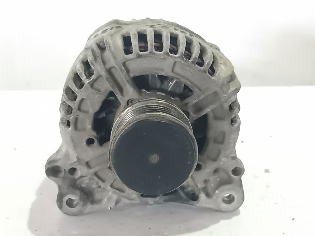 VAG 06F903023F Alternador  en stock Valencia