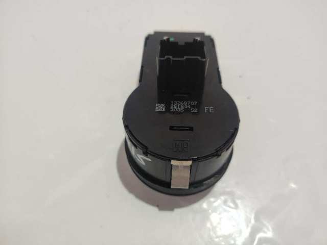 Interruptor de luces en el tablero 13268707 OPEL