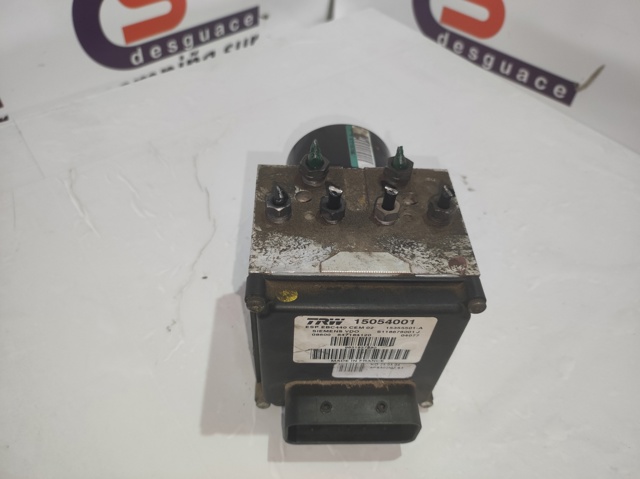 Bomba de agua para motor 15054001 PEUGEOT