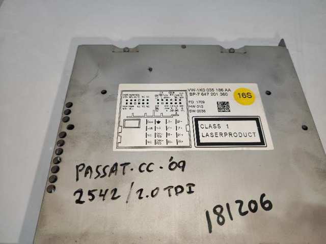 1K0035186AA Radio AM/FM  comprar en Pontevedra