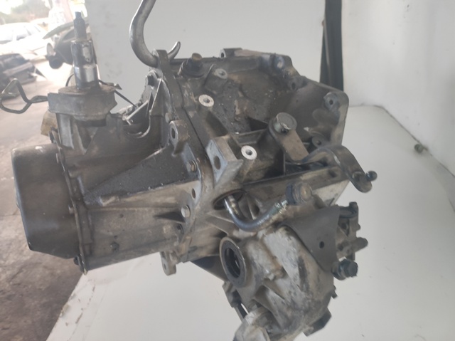PEUGEOT 20DM83 Caja de cambios manual completa  comprar en Ponferrada