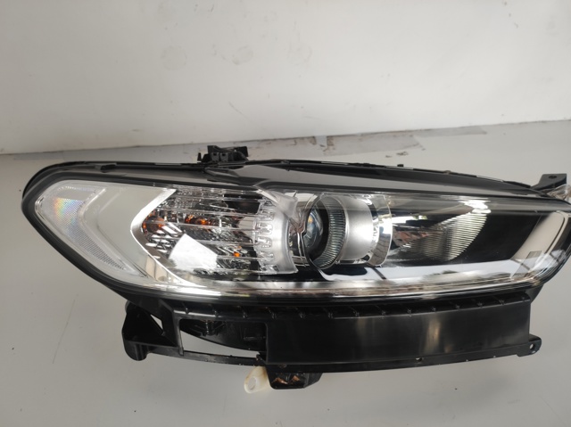Luz derecha 2284998 FORD