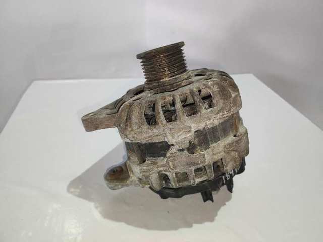 RENAULT 231001910R Alternador  comprar en Murcia