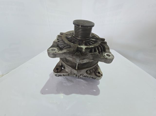RENAULT 231008137R Alternador  comprar en Murcia