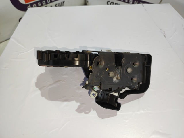 VOLVO 30753664 Cerradura de puerta delantera derecha  comprar en Murcia