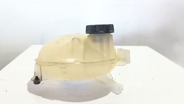 Vaso de expansión para Volvo XC40 536