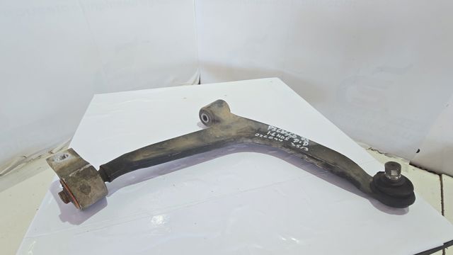 Brazo inferior derecho de la suspensión delantera 3521R4 PEUGEOT