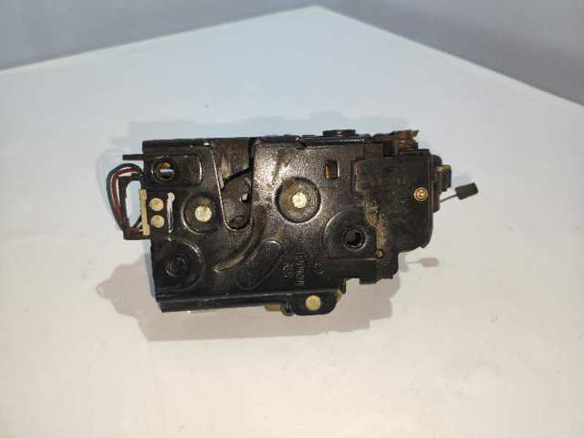 3B4839015AL VAG Cerradura de puerta trasera izquierda  en stock Huelva