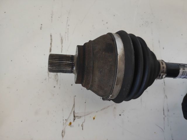 3C0407271AJ Semieje delantero izquierdo  en stock Granada